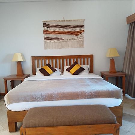 Nirmala Hotel Jimbaran Екстер'єр фото