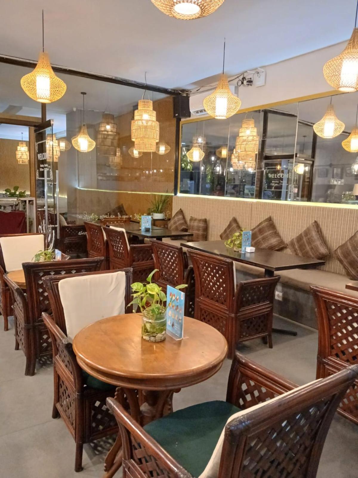 Nirmala Hotel Jimbaran Екстер'єр фото